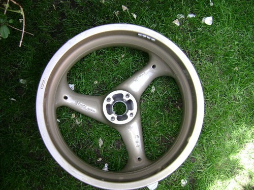 Ducati 916 Racing rear wheel Early Model 1995, 748,916,996, 998 - Picture 3 of 5
