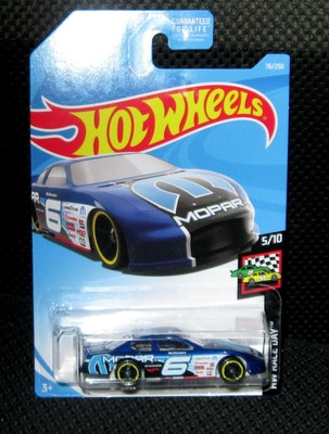 hot wheels dodge charger stock car