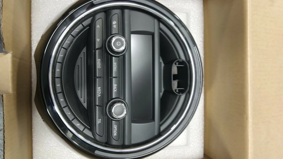 Poste radio origine mini Cooper F56 - Photo 1/4
