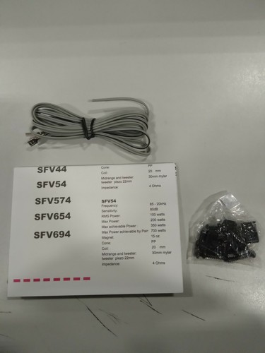 NEW Speakfriends SFV654 800 Watt Car Audio System - Black/ Blue - Picture 2 of 4