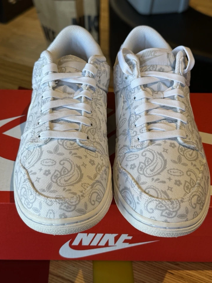 Size 9 - Nike Dunk Low White Paisley W - Image 3 of 4