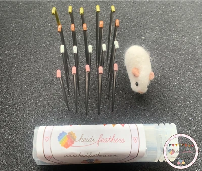 Heidifeathers® 20 x Mixed Crown Reborn Rooting Filznadeln, Haare, Micro