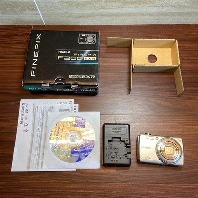 Fujifilm FinePix F Series F200EXR 12.0MP Digital Camera - Black