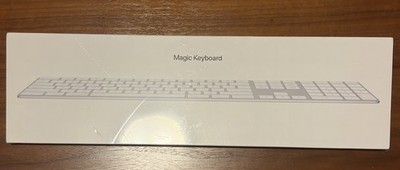 Apple Magic Keyboard with Numeric Keypad Silver MQ052LL/A Model A1843