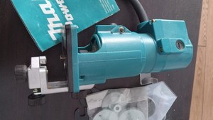 used makita 3700b compact router