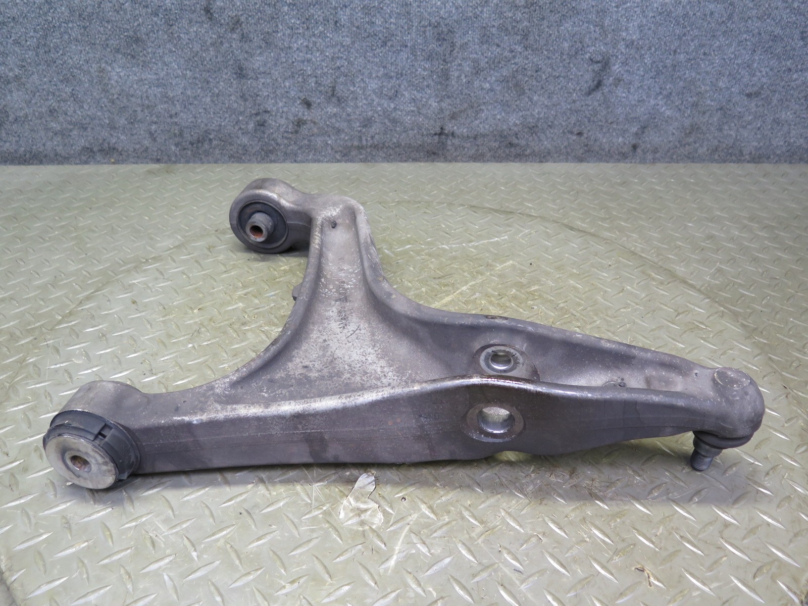 2014-2020 MASERATI GHIBLI M157 FRONT RIGHT SIDE LOWER & UPPER CONTROL ARM SET
