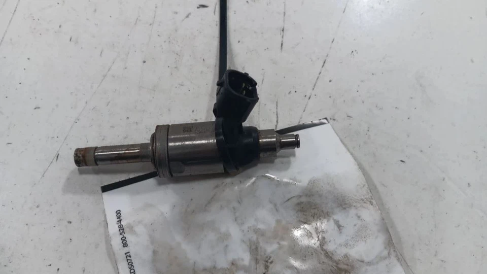 Inyector de inyección de combustible Subaru Impreza 2024 Foto 2 de 4