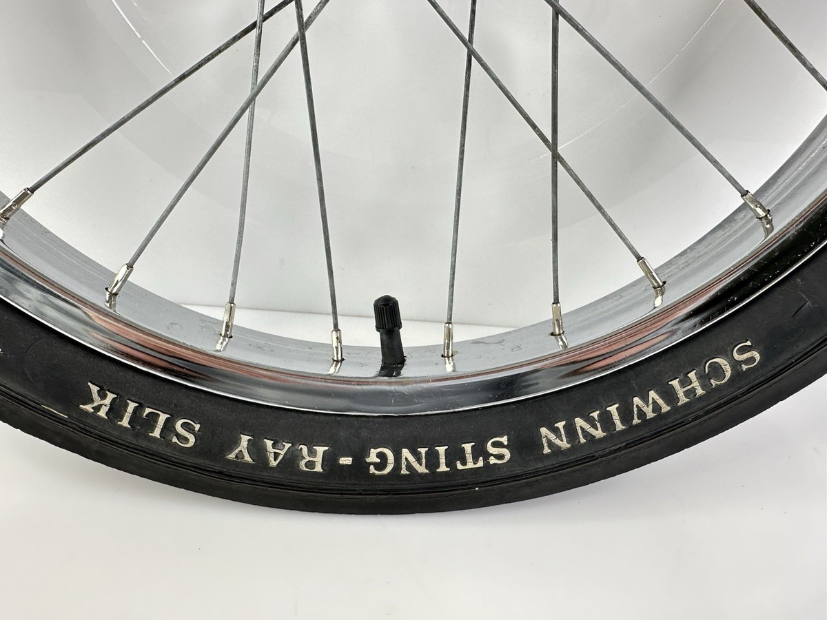 Rare Vintage 1965-70 Schwinn Sting-Ray Rear Wheel Bendix Blue Band