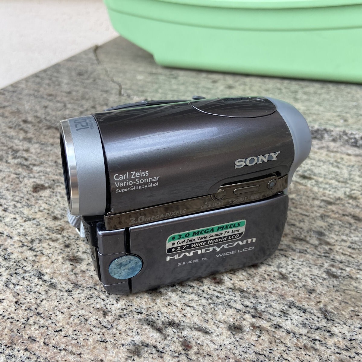 Sony Handycam DCR-HC90 Carl Zeiss Mini DV Camcorder. for