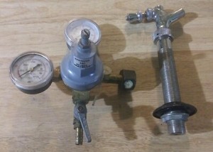 Tap-Rite 740 Primary Soda/CO2/Beer comp gas Regulator guage 366M 1800 psi