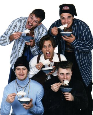 Take That - Robbie - Unsigned 10x8 Photo - Various Different Photos Available