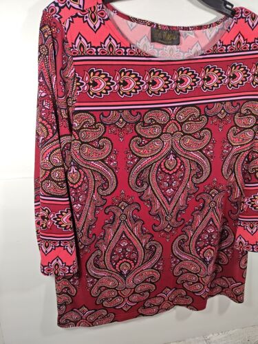 Bob Mackie Womens Red Paisley Print Top Size Med Wearable Art 3/4 Sleeve Stretch - Picture 2 of 12