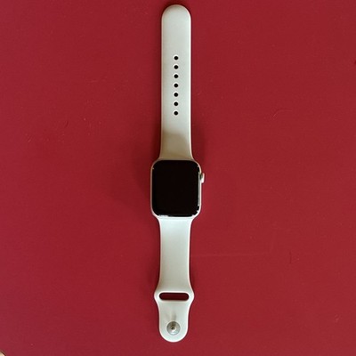 Apple Watch SE 2nd 44mm GPS Touchscreen Silver Aluminum Case Beige Silicone Band
