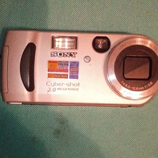 Sony Cyber-shot DSC-P51 Compact Digital Camera 2.0MP 2x Zoom Silver