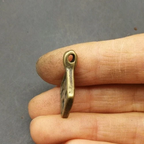 2 PIEZAS Tibetano Budista Lima Cobre Esvástica 卍 Joyería Accesorio Contador Clips Hágalo Usted Mismo - Imagen 4 de 7