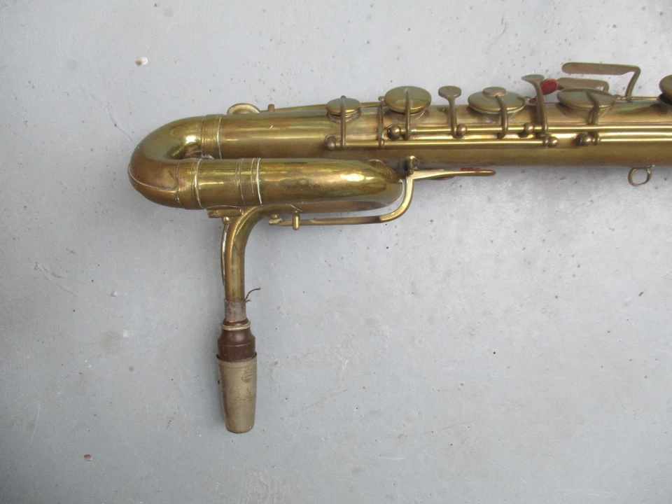 Saxophone BARYTON estampillé EVETTE SCHAEFFER BUFFET CRAMPON - Photo 2/4