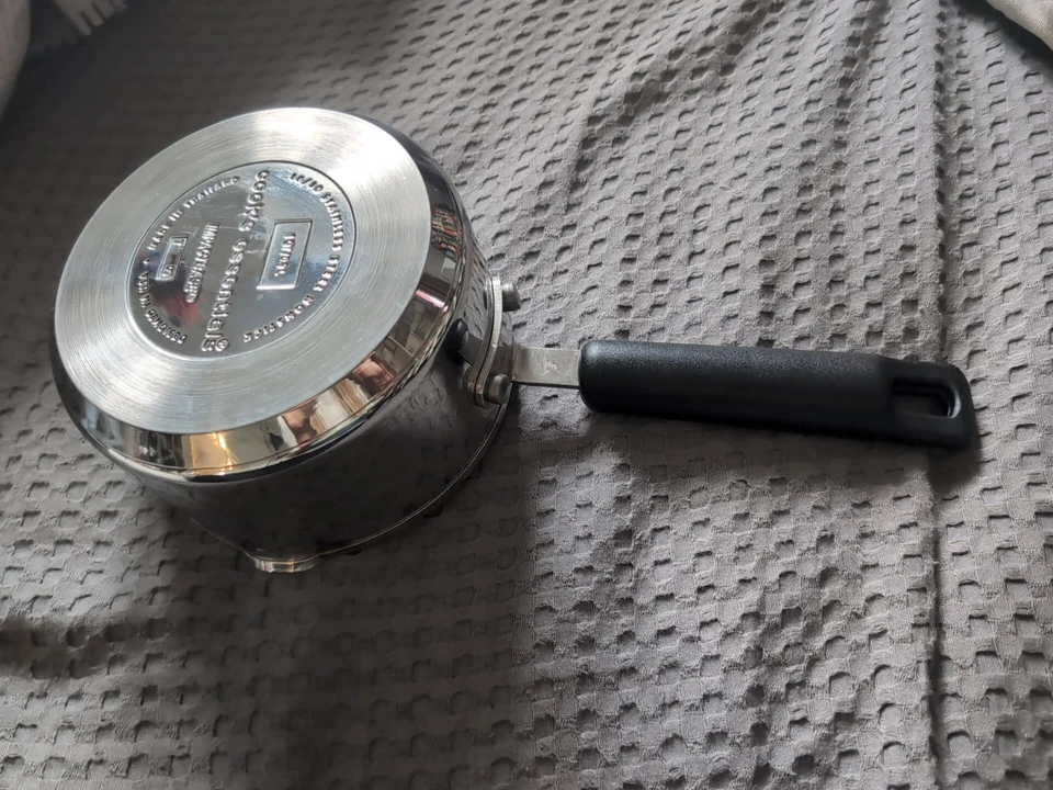 COOKS ESSENTIALS Edelstahl Milchtopf  Kochtopf beschichtet 0,9 Liter - Bild 2 von 4