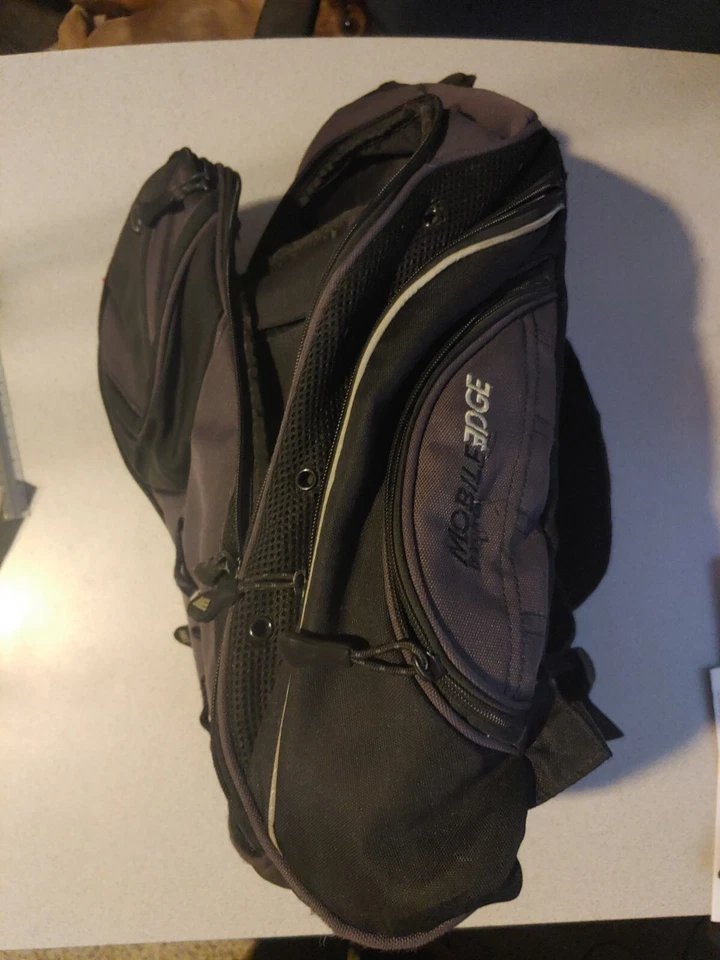 Рюкзак для ноутбука Mobile Edge подходит для экрана до 15,4 дюйма серебристый MEBPE2 - Изображение 3 из 3