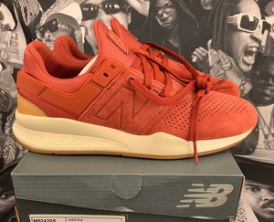 new balance earth red