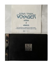 Vintage 1995 Star Trek Voyager Ltd Ed STV2 - 10 Carded Photos In Binder With COA