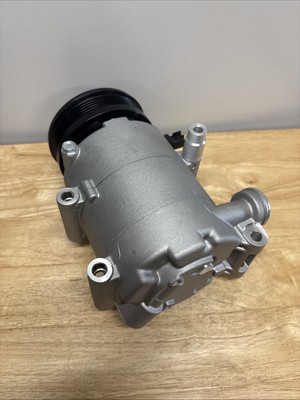 AC Compressor with Clutch For Ford C-MAX 2007-2010 Focus 2004-2012