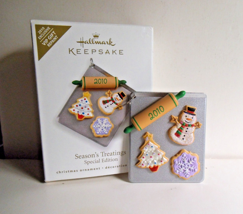 2010 Hallmark SEASON'S TREATINGS Special Edition Ornament