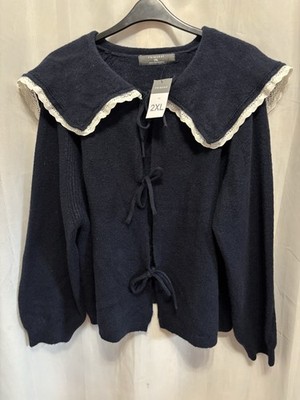 @526 Primark Gr.2XL 22/24 marineblau weich Strick Schleife vorne Cardigan weiß Häkelborte neu mit Etikett