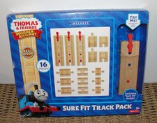 Thomas  Friends Wooden Railway Sure-fit Track Pack New, damaged box 