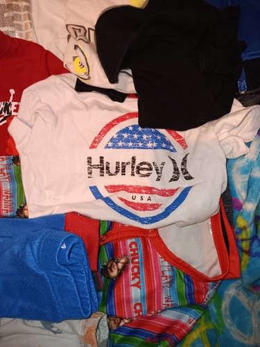 Giant Boy's Clothing Lot - 100 Pcs/20 Lbs. - Size 2T - Afbeelding 8 van 24