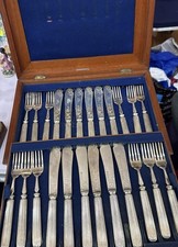 Set 24 Piece Cutlery In Wooden Box
