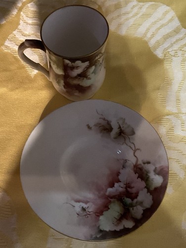 Rare VINTAGE Leaves tea cups an saucers D & C France Limogesb - Picture 3 of 5