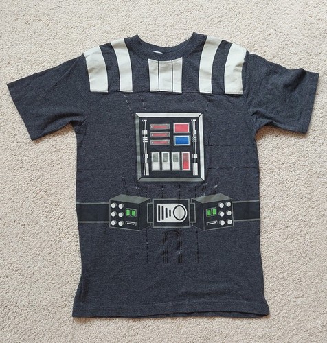 Under Armor SZ YXL Heat Gear Fitted Star Wars Graphic T-Shirt Darth Vader - Picture 2 of 7