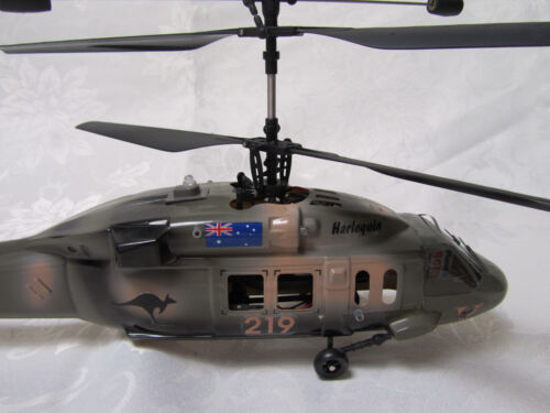 RARE TWISTER AUSTRALIAN ARMY HAWK W/ NAV LIGHTS 2.4G RC HELICOPTER NEW OPEN BOX - Bild 4 von 23