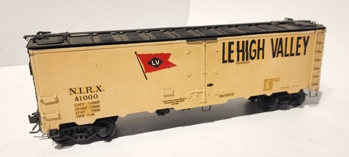 PSC O Scale Brass Reefer Lehigh Valley #41000 - Picture 3 of 6