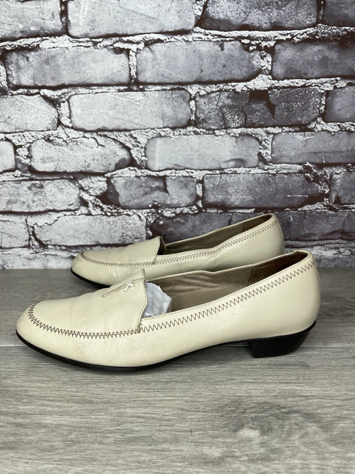 Mocasines Munro American Marfil Cuero Crema Sin Cordones Mujer Talla 9M US/39.5EU Foto 2 de 4