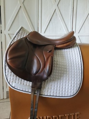 Devoucoux Chiberta 18'' Monoflap Jump Saddle
