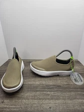 Women's OOFOS Size 7 - OOMG EEZEE Low Recovery Shoe - Taupe White NEW