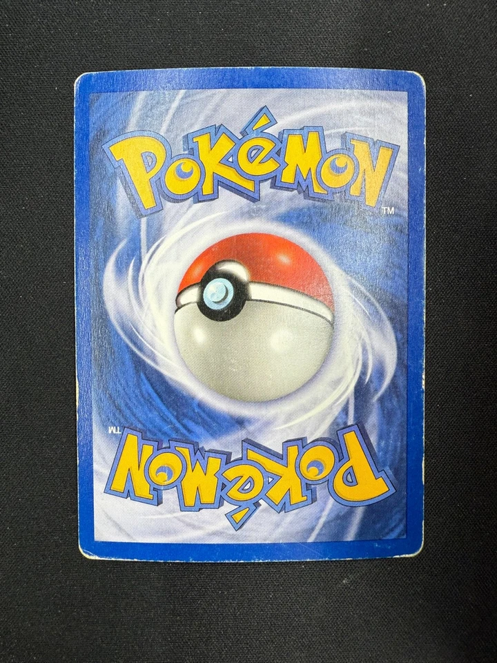 Pokemon Machamp 8/102 Set Base Rara Holo Prima Edizione Wizards IT Carte Vintage - Immagine 2 di 2