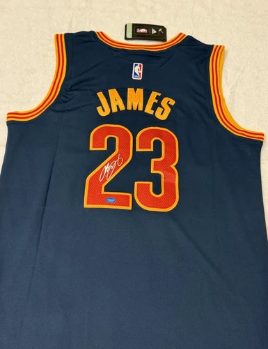 LeBron James Signed Cleveland Cavaliers NBA Basketball Jersey COA