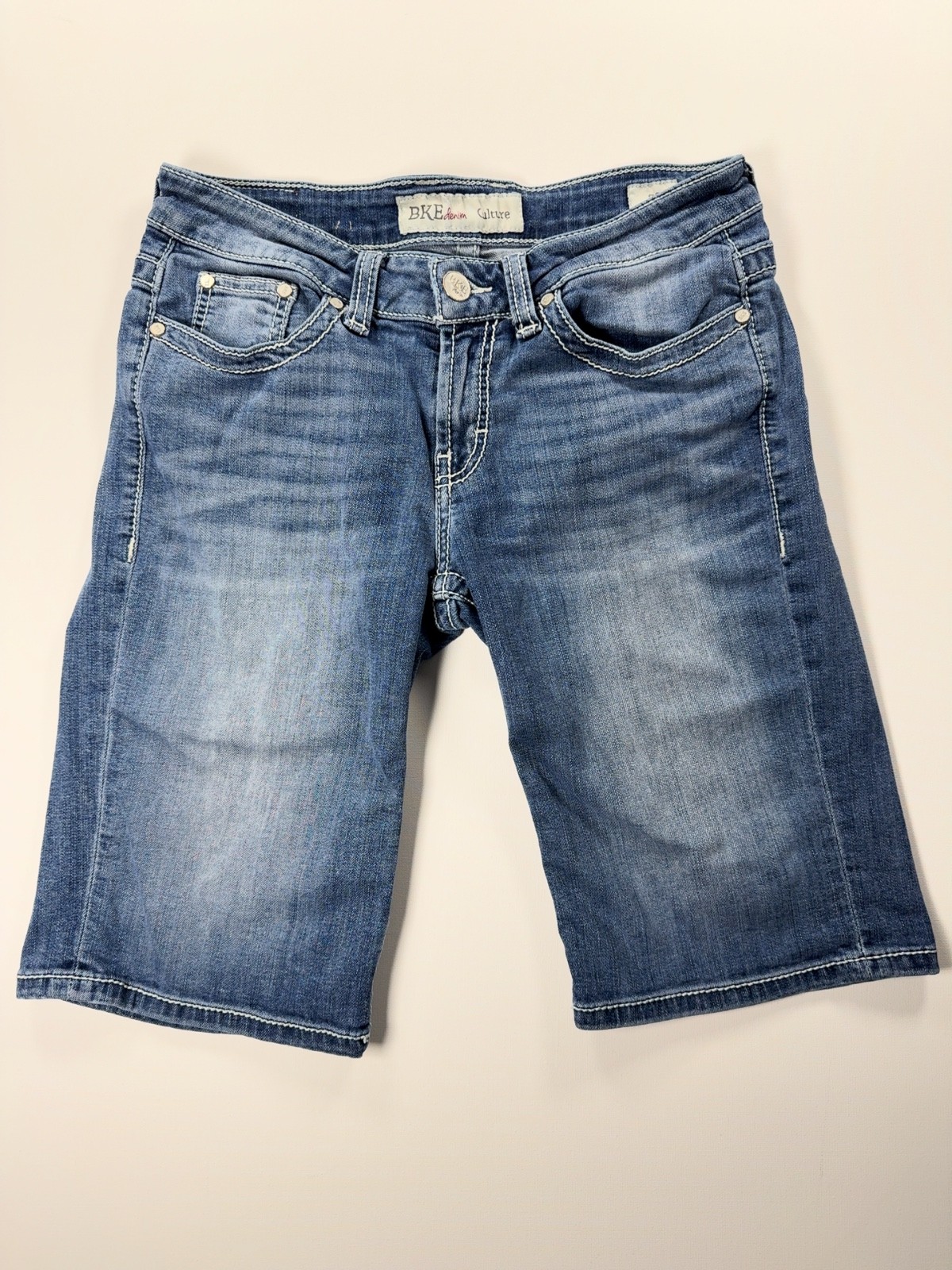 BKE Culture Women's Denim Bermuda Shorts Size 28 Medium Wash Stretch