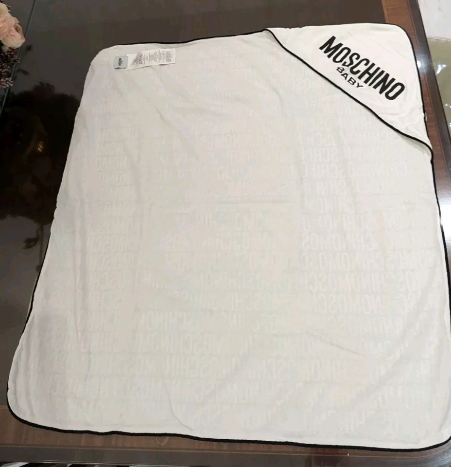 Manta bebé Moschino Foto 2 de 3