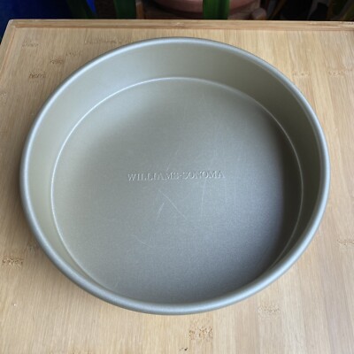 Williams Sonoma Goldtouch Pro Nonstick Bakeware Layer Cake Round Pan 10