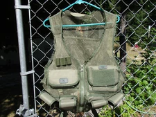 Tactical Gear Vest w/ 4 Ammo Magazine Pouches & 3 Pockets