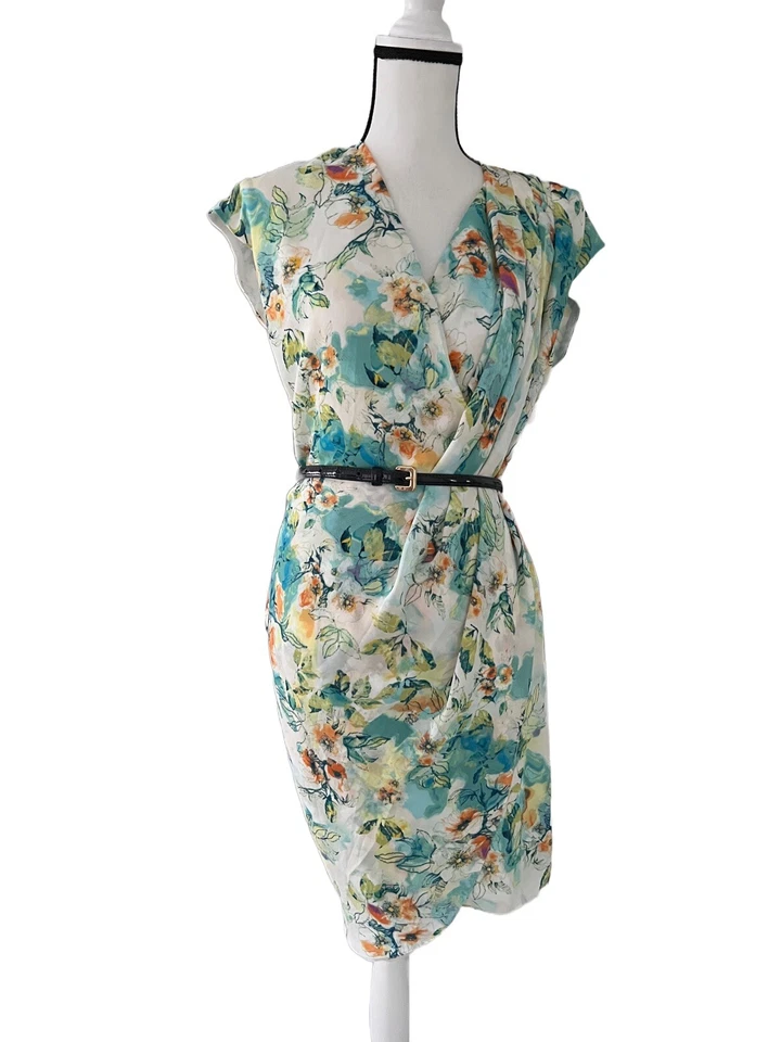 Vestido Robert Rodriguez Mediano S Estampado Floral Imitación Envoltura Drapeado Mangas Gorra Foto 2 de 4