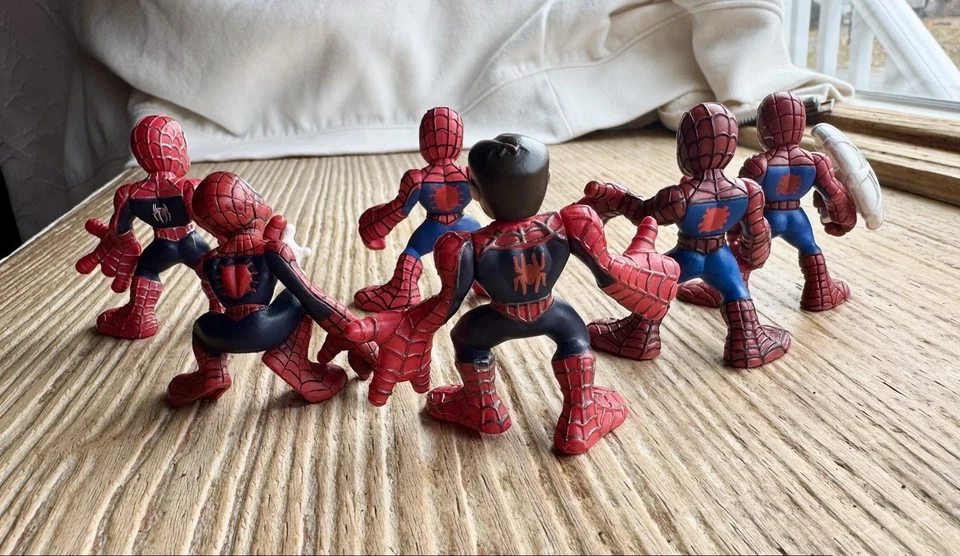 漫威超级英雄小队 6 件装蜘蛛侠玩偶 2006 孩之宝 — 第 2/2 张图片