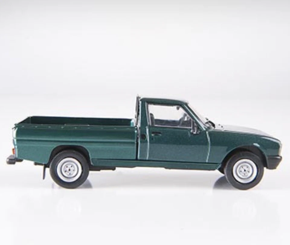 ✅ Camioneta Peugeot 504 Pick Up verde - Año 1997  (Escala 1/43)  New in Blister - Imagen 3 de 4