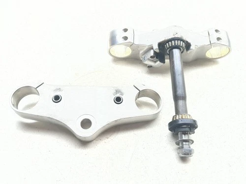 BRACKET, UNDER