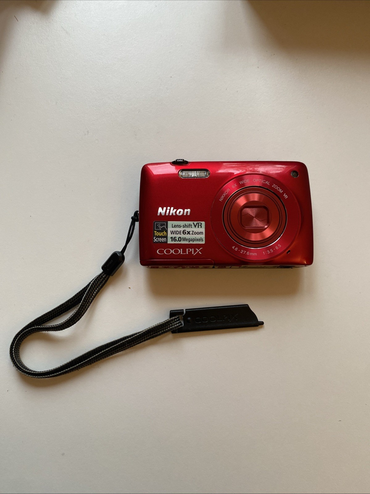 Nikon Coolpix S4300 appareil photo pour voyages et fetes de famille