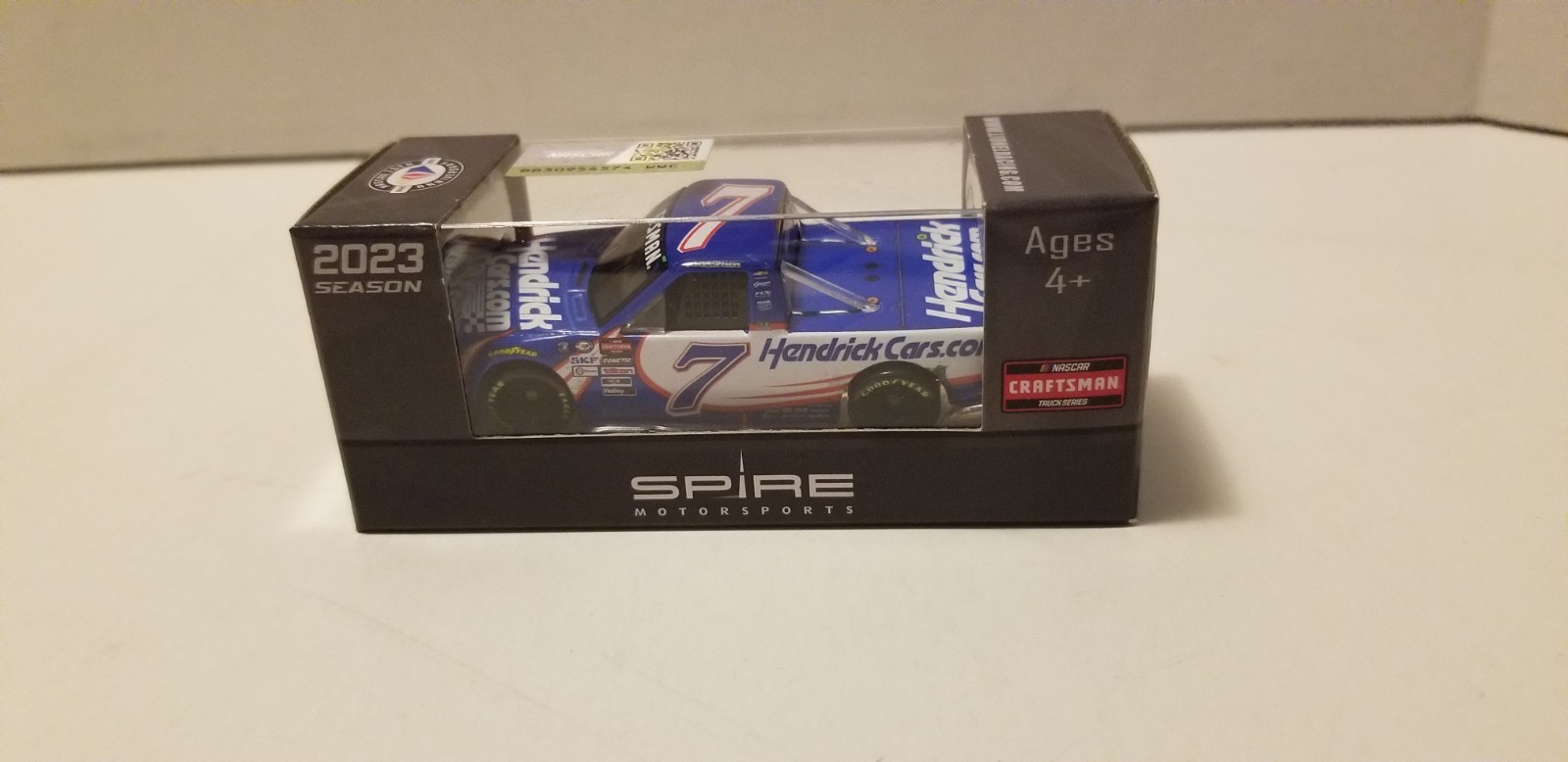 2023 Kyle Larson #7 Hendrick.com North Wilkesboro  Win Silverado 1/64 By LIONEL 
