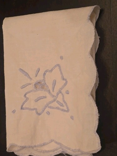 Vintage Set Of 6 Hand Embroidered Napkins White Blue Floral 10x10” Square - Picture 3 of 3